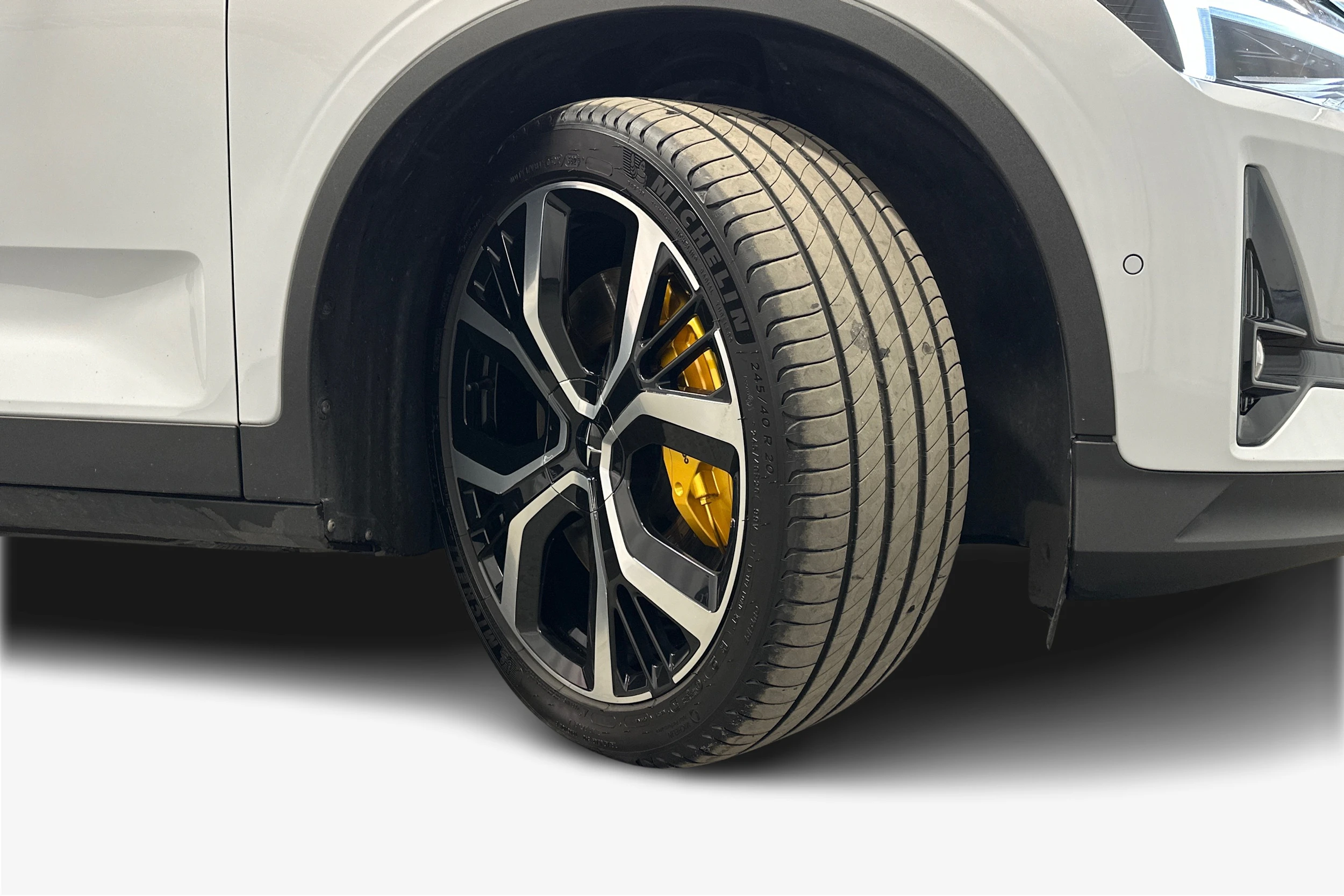 harmaa Polestar 2 2024 kuva 9.