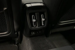 harmaa Polestar 2 2024 kuva 36.