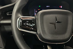 musta Polestar 2 2024 kuva 11.
