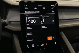 musta Polestar 2 2024 kuva 21.