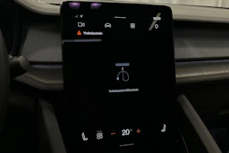 musta Polestar 2 2024 kuva 24.