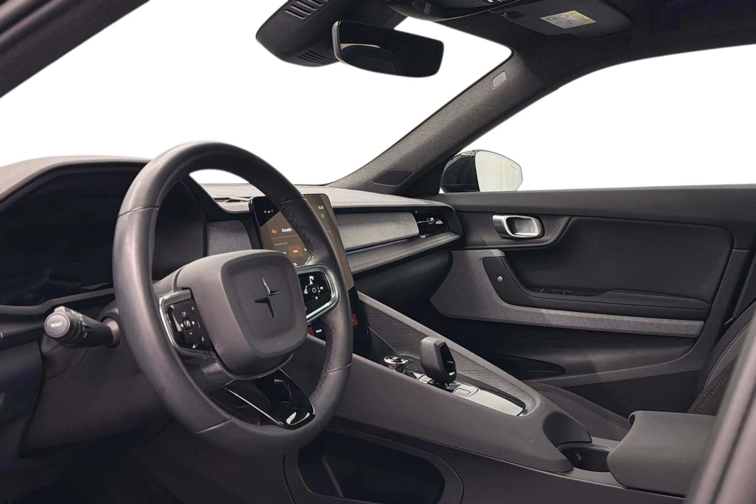 musta Polestar 2 2024 kuva 6.