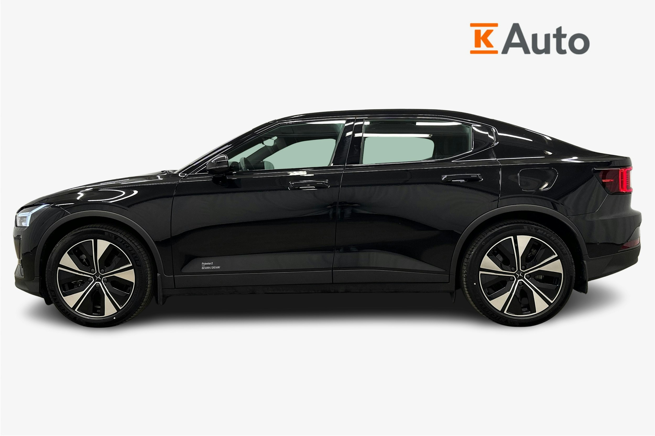 musta Polestar 2 2024 kuva 6.