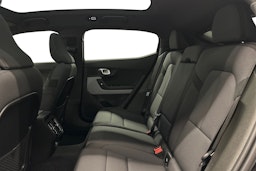 musta Polestar 2 2024 kuva 10.