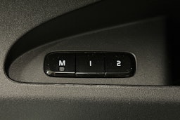 musta Polestar 2 2024 kuva 20.