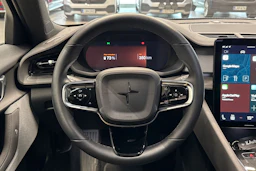 musta Polestar 2 2024 kuva 15.