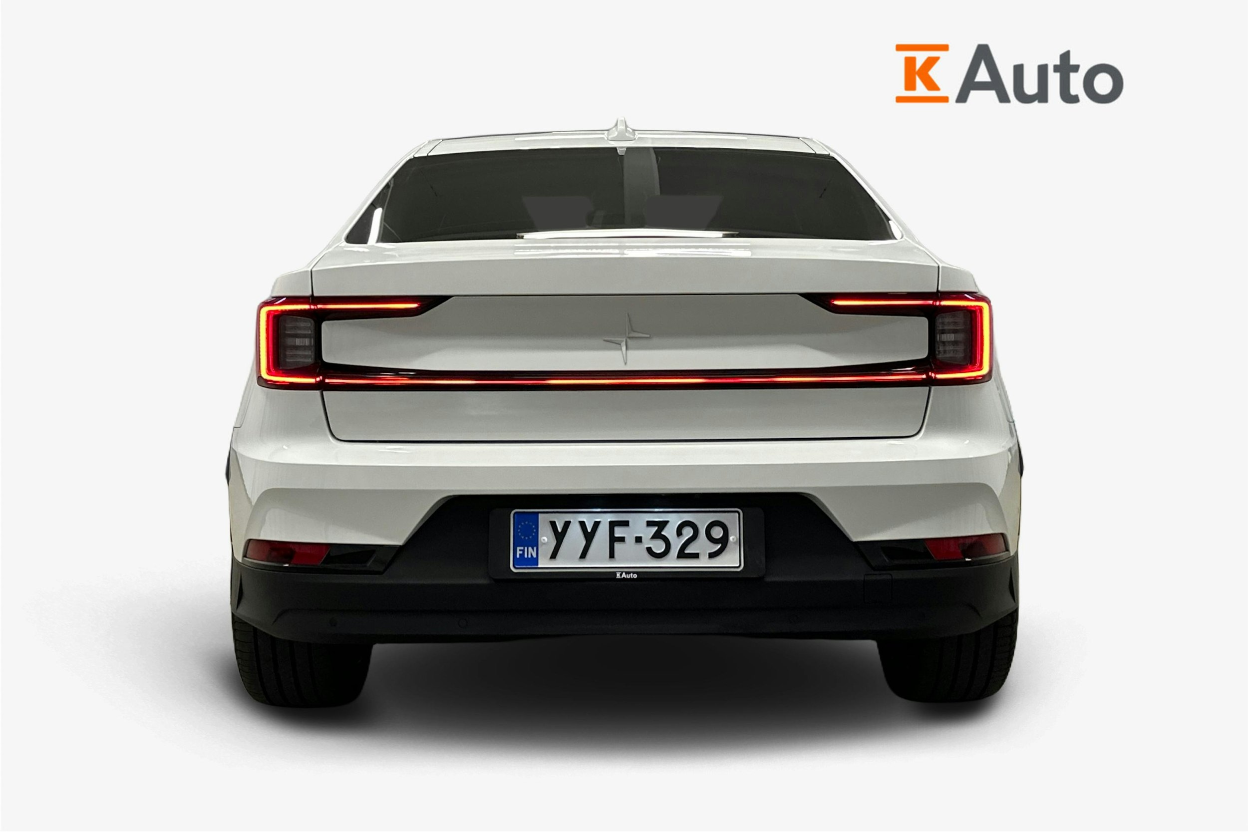 valkoinen Polestar 2 2024 kuva 3.
