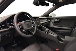 valkoinen Polestar 2 2024 kuva 6.