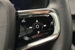 valkoinen Polestar 2 2024 kuva 19.