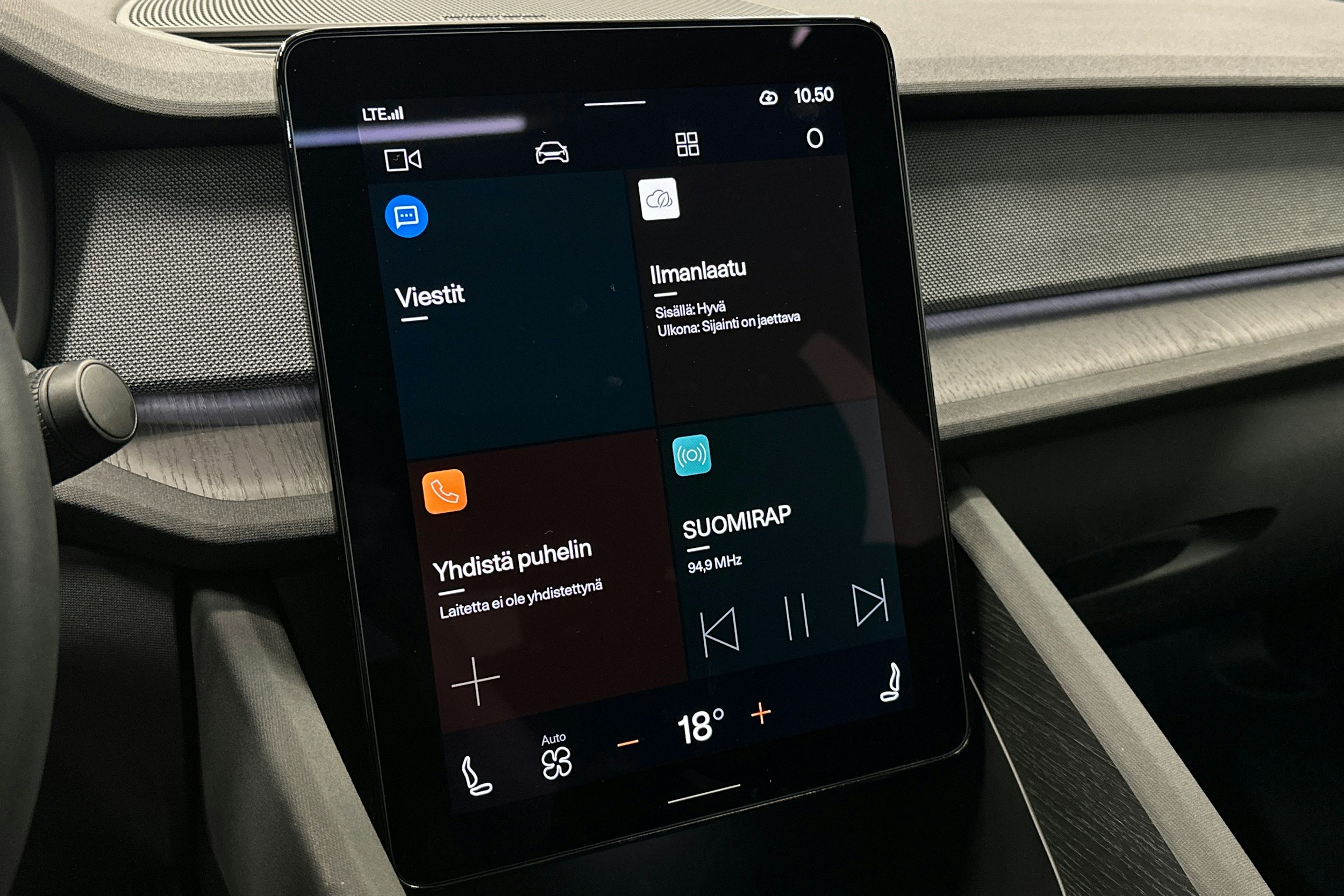 valkoinen Polestar 2 2024 kuva 21.