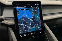 valkoinen Polestar 2 2024 kuva 23.