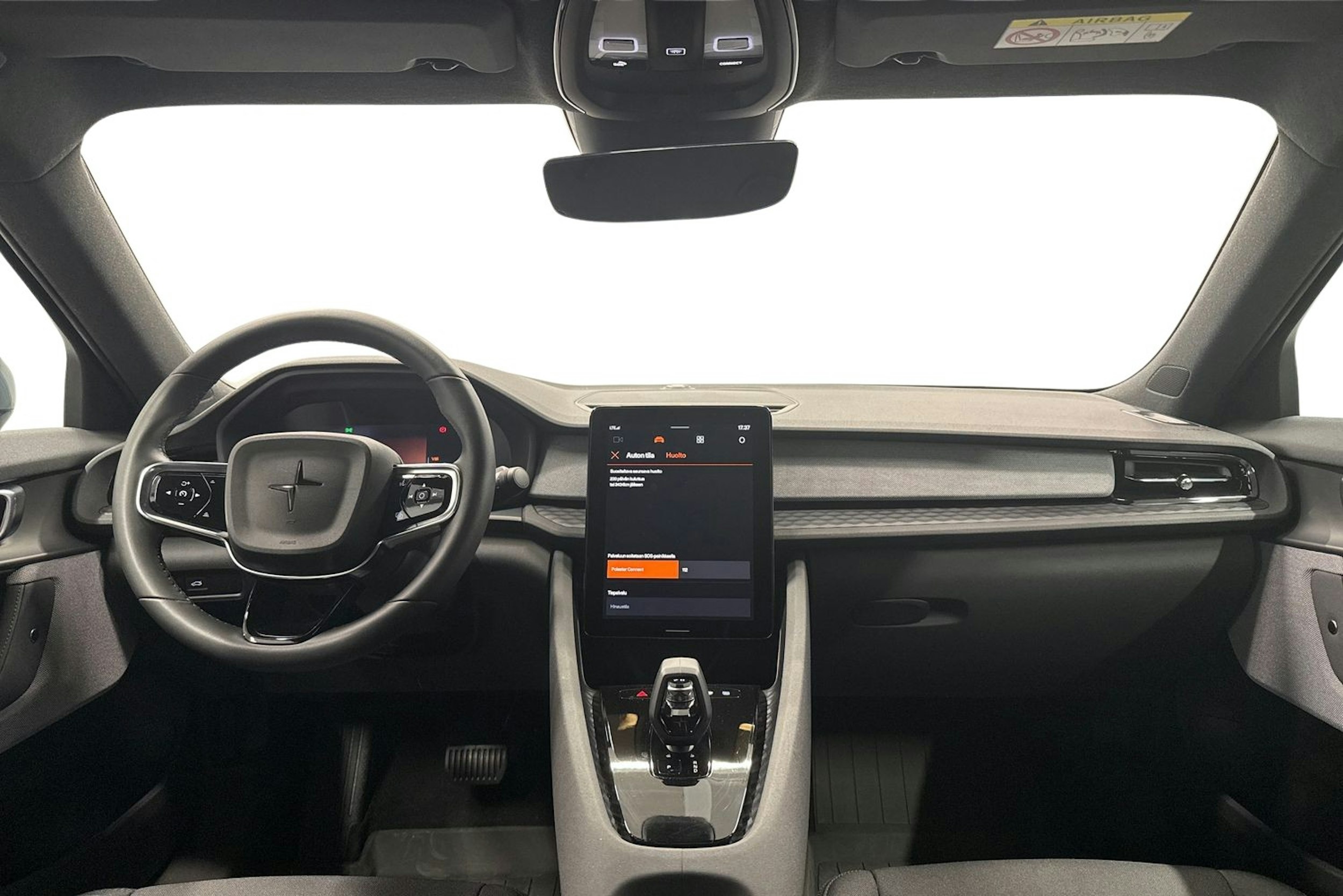 harmaa Polestar 2 2023 kuva 7.