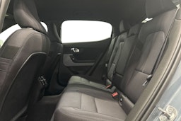 harmaa Polestar 2 2023 kuva 8.