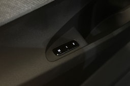 harmaa Polestar 2 2023 kuva 20.