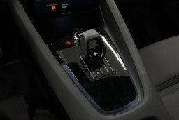 musta Polestar 2 2024 kuva 19.