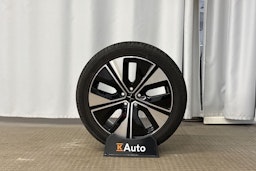 musta Polestar 2 2024 kuva 29.