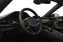 musta Polestar 2 2024 kuva 7.