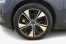 musta Polestar 2 2024 kuva 11.