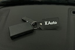 musta Polestar 2 2024 kuva 34.