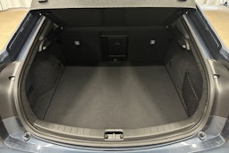 musta Polestar 2 2024 kuva 36.