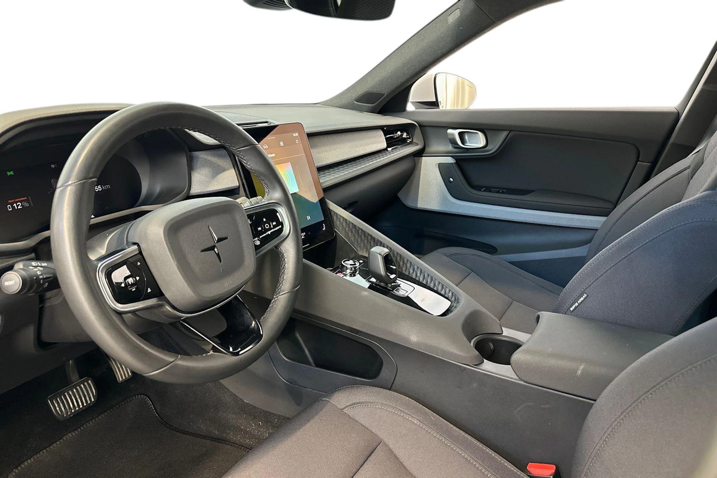 harmaa Polestar 2 2024 kuva 6.