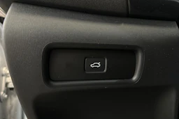 harmaa Polestar 2 2024 kuva 17.