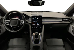 sininen Polestar 2 2024 kuva 7.