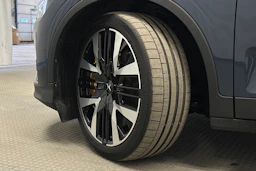 sininen Polestar 2 2024 kuva 10.