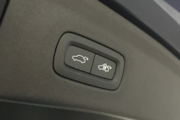 sininen Polestar 2 2024 kuva 12.
