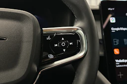 sininen Polestar 2 2024 kuva 19.