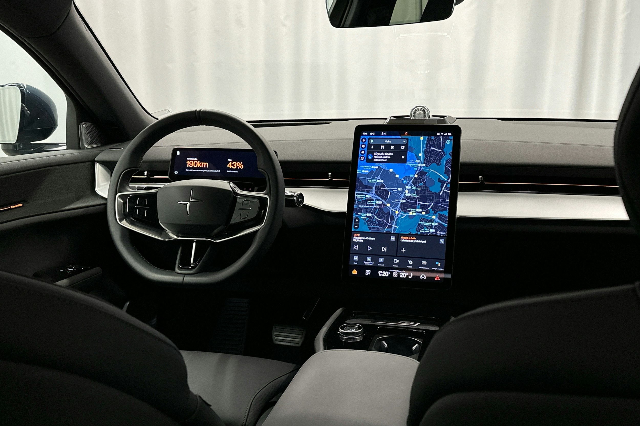 sininen Polestar 3 2025 kuva 8.