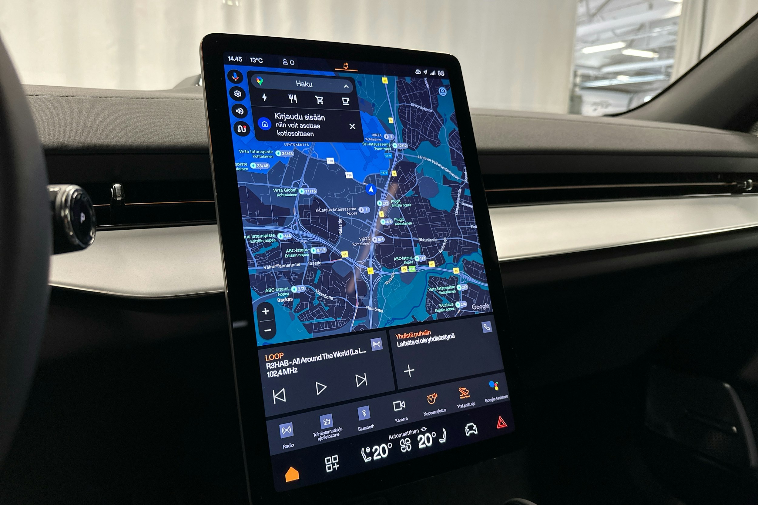 sininen Polestar 3 2025 kuva 13.