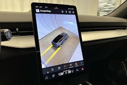 sininen Polestar 3 2025 kuva 18.