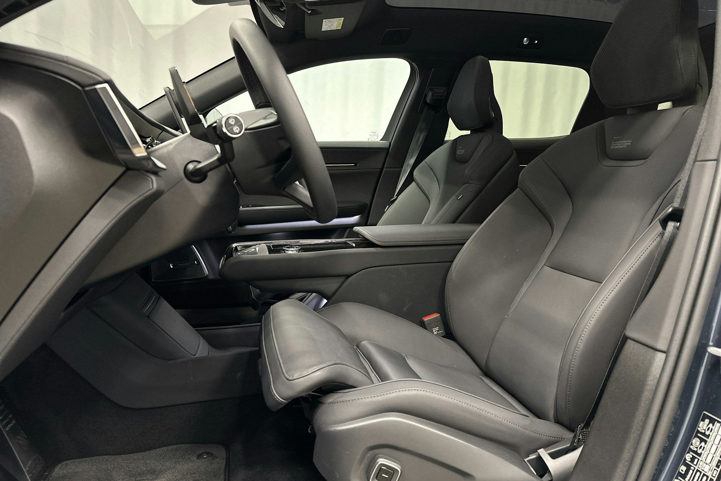 sininen Polestar 3 2025 kuva 22.