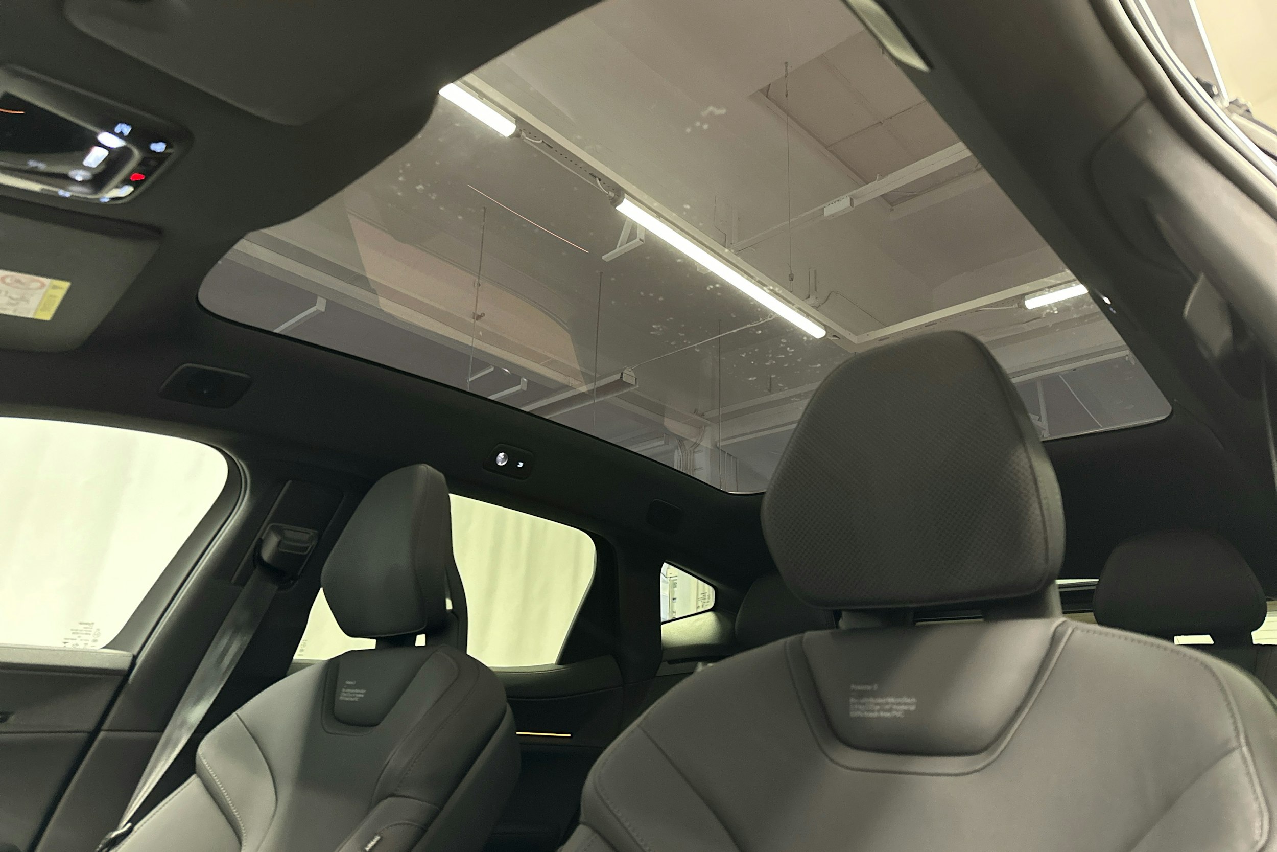 sininen Polestar 3 2025 kuva 24.