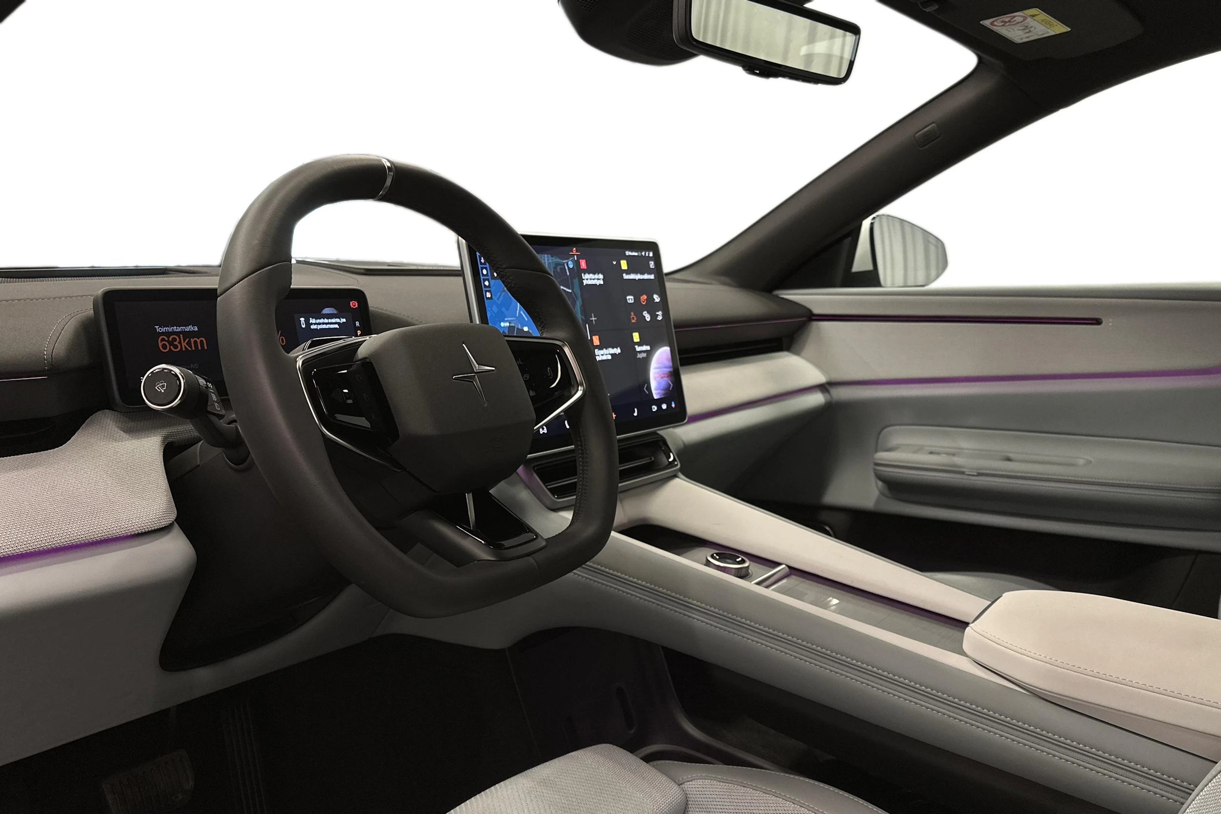 valkoinen Polestar 4 2024 kuva 8.