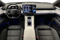 sininen Polestar 4 2024 kuva 9.