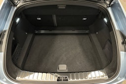 sininen Polestar 4 2024 kuva 14.