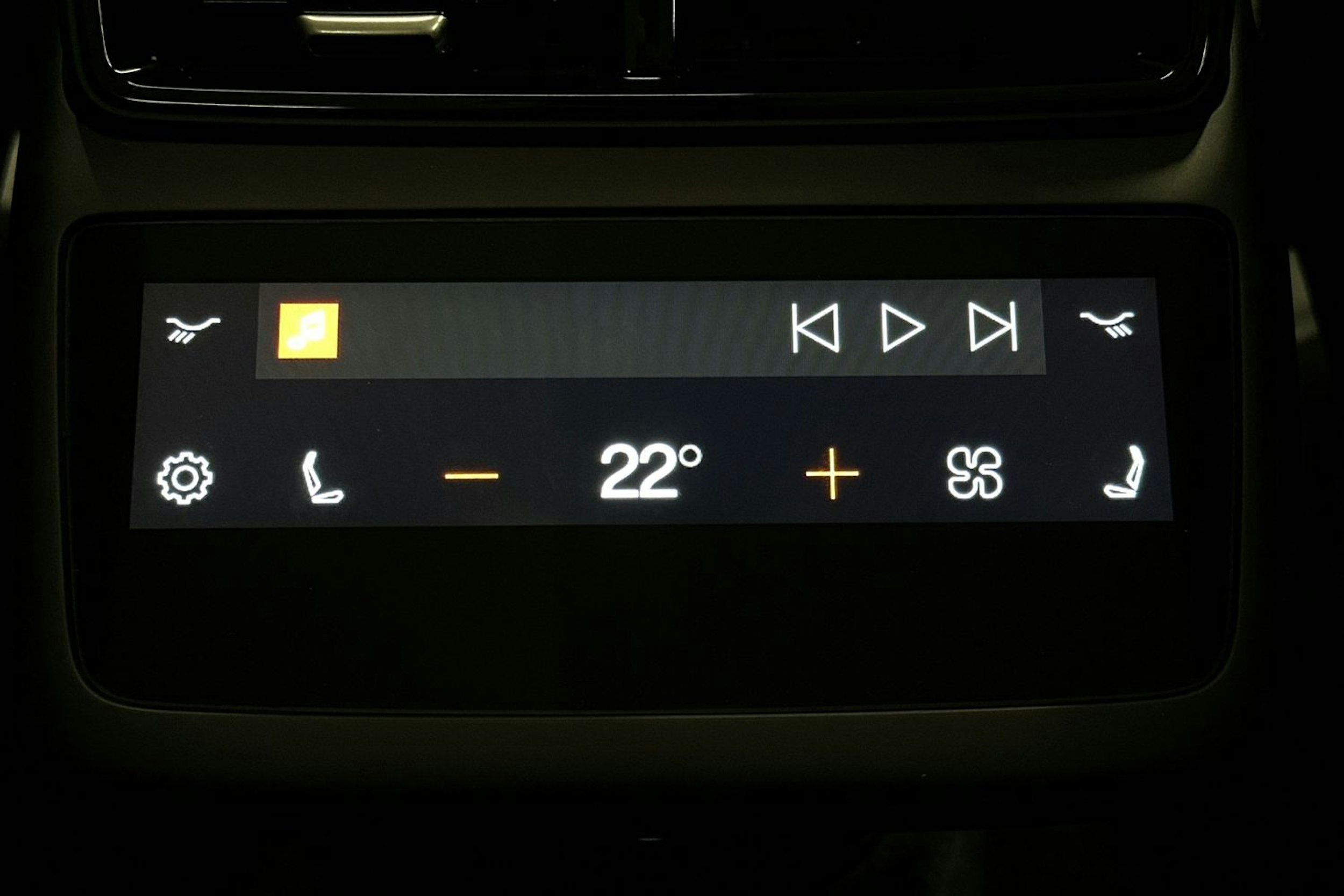 sininen Polestar 4 2024 kuva 16.