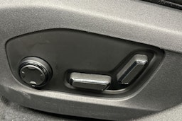 sininen Polestar 4 2024 kuva 19.