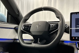 sininen Polestar 4 2024 kuva 21.