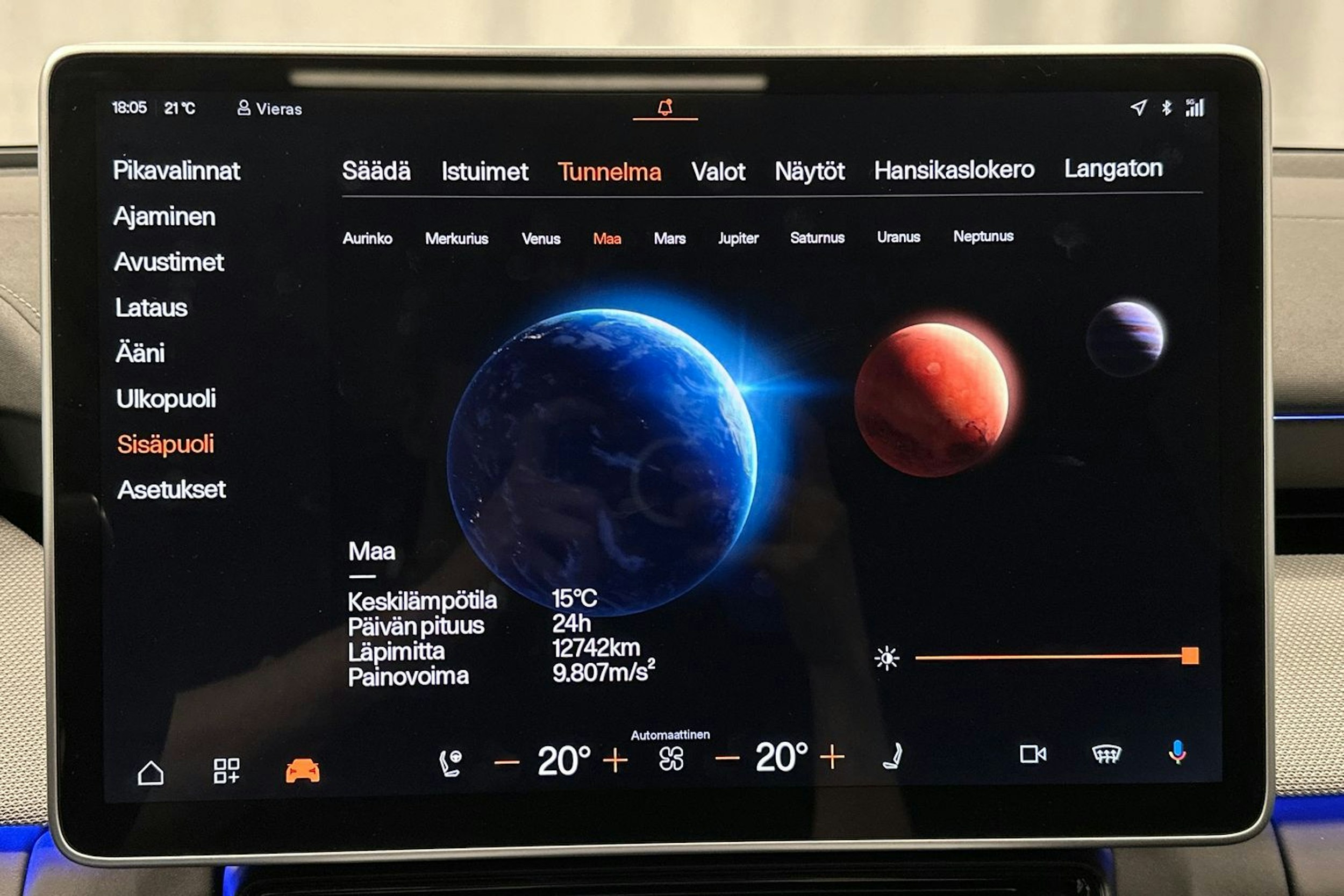 sininen Polestar 4 2024 kuva 28.