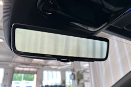 sininen Polestar 4 2024 kuva 32.