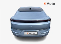 sininen Polestar 4 2025 kuva 3.