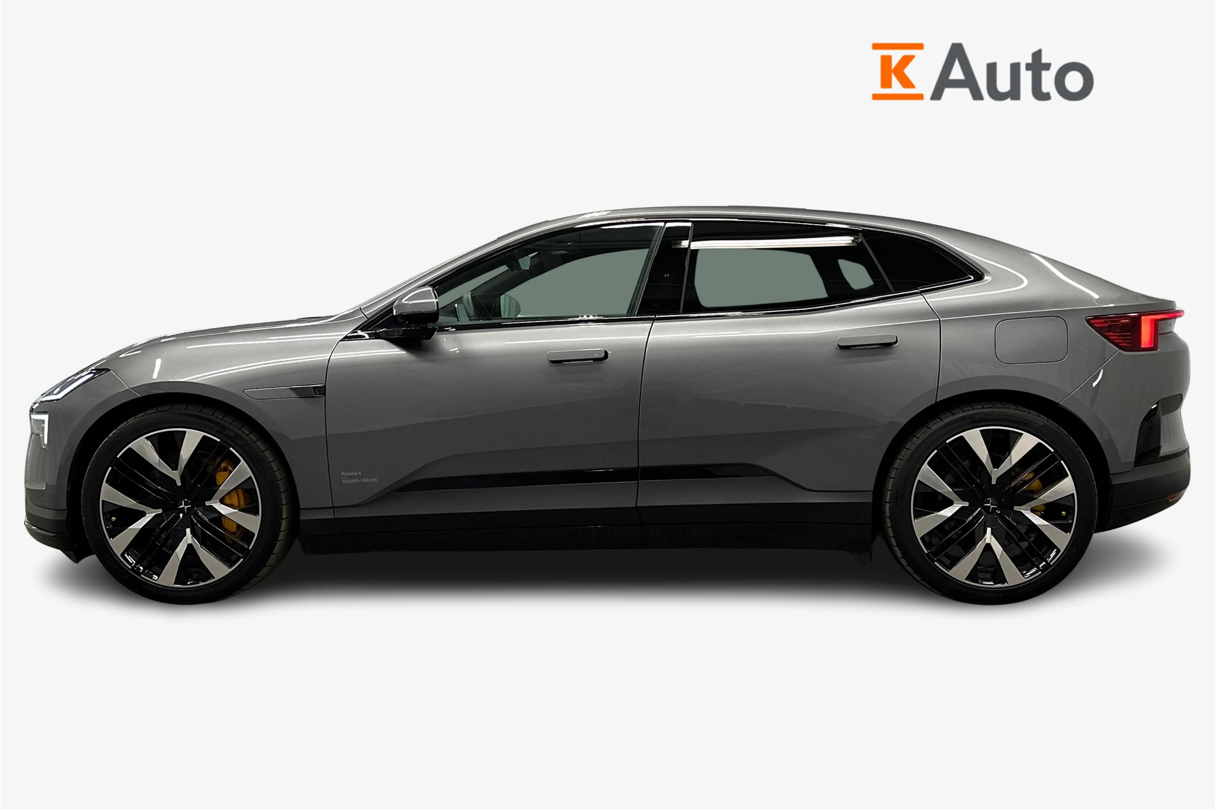 harmaa Polestar 4 2025 kuva 7.