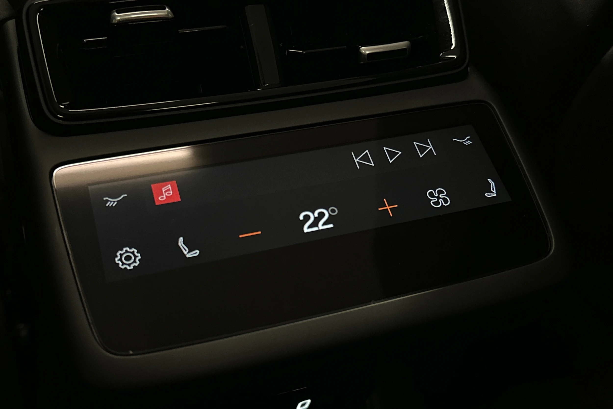 harmaa Polestar 4 2025 kuva 19.