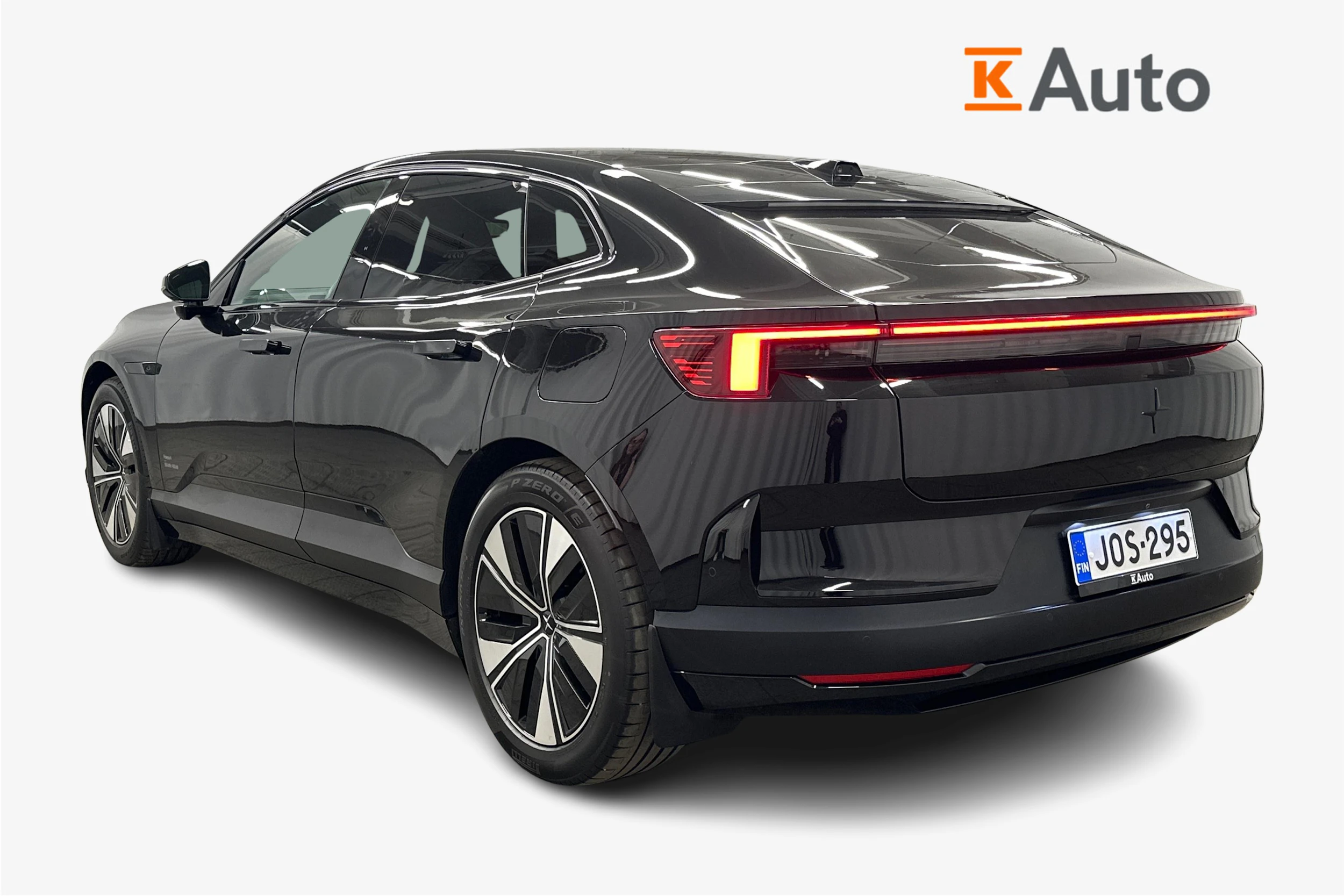 musta Polestar 4 2025 kuva 3.