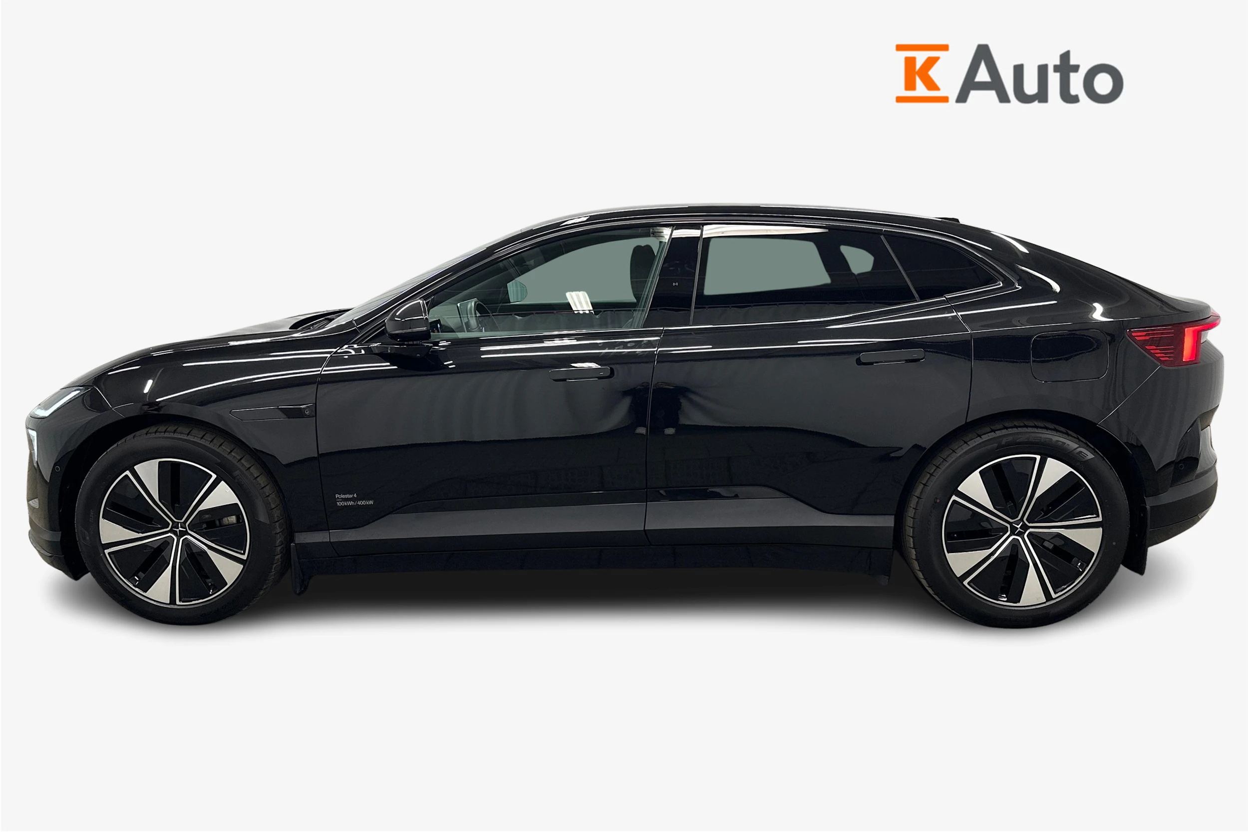 musta Polestar 4 2025 kuva 7.