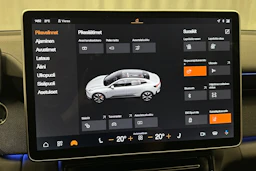 musta Polestar 4 2025 kuva 30.