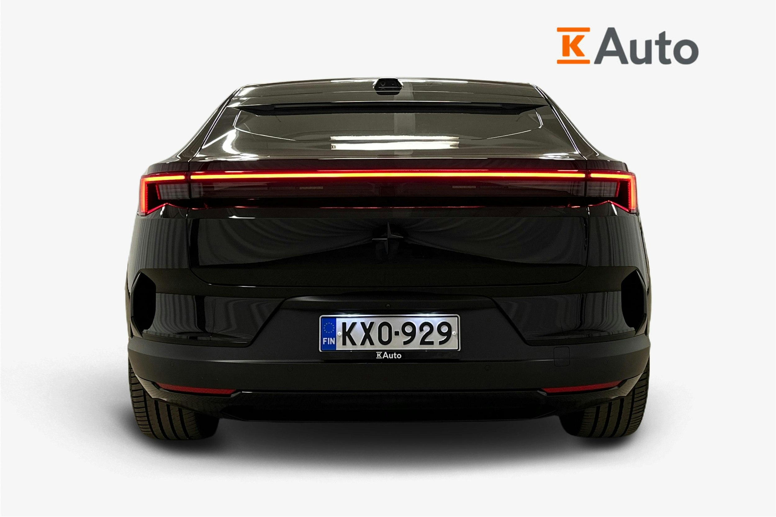 musta Polestar 4 2025 kuva 3.